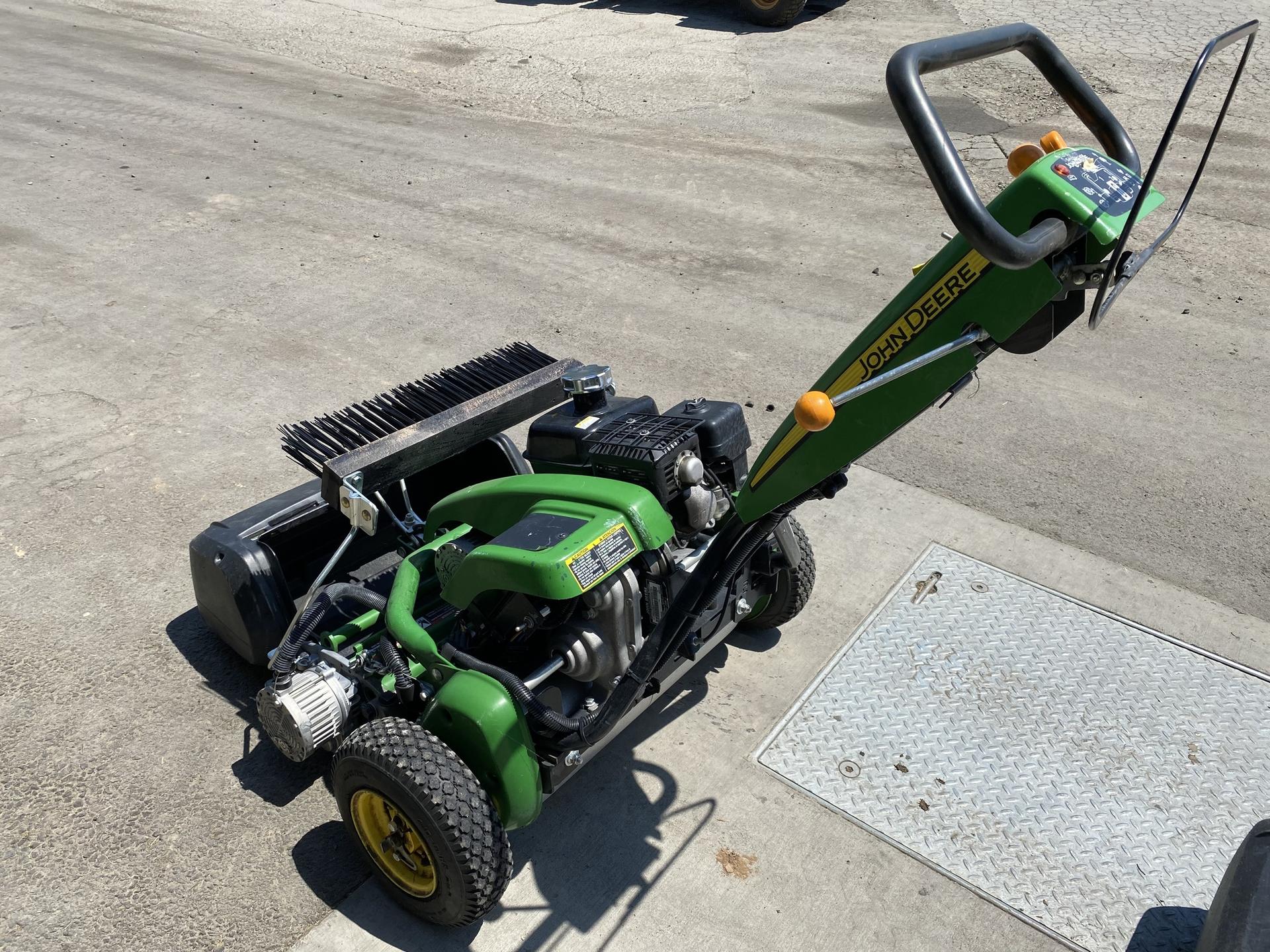 2017 John Deere 220E