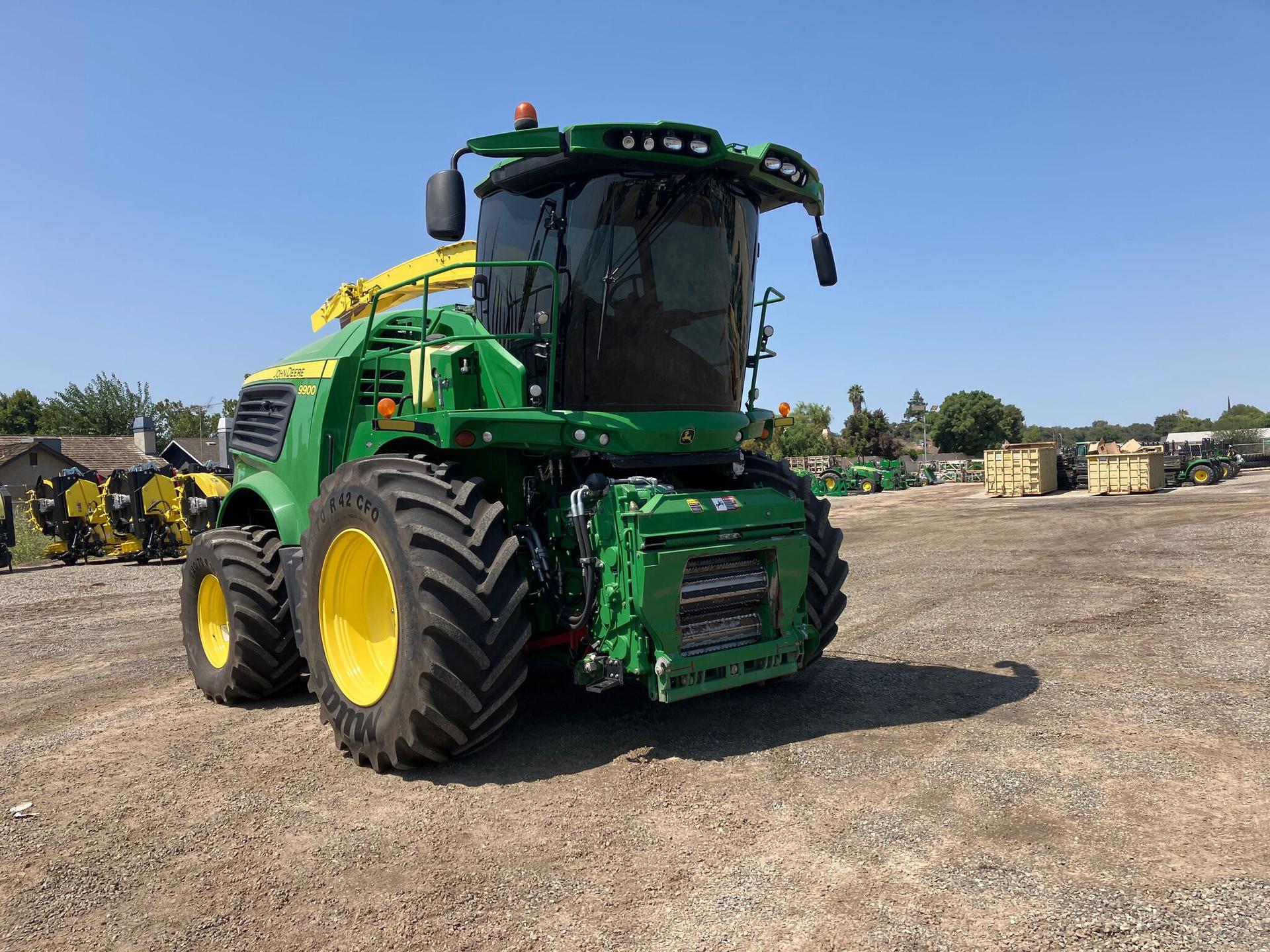 2021 John Deere 9900 Image