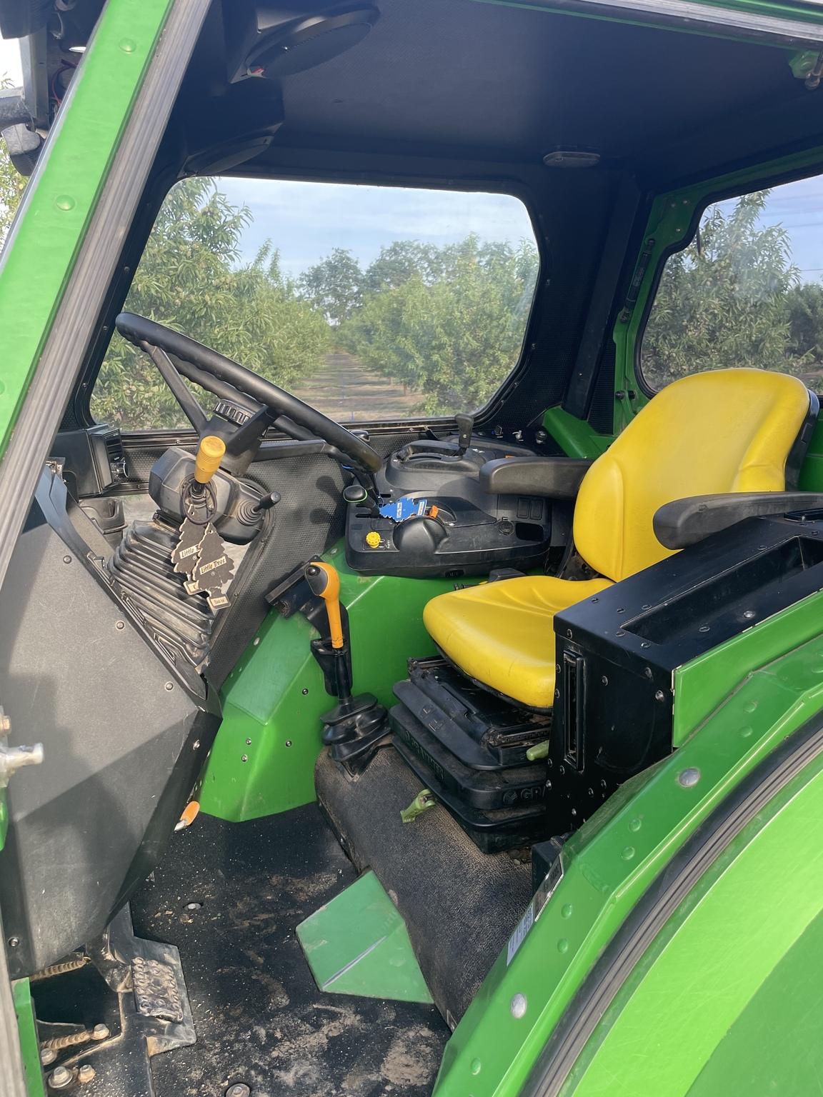 2019 John Deere 5115M Image