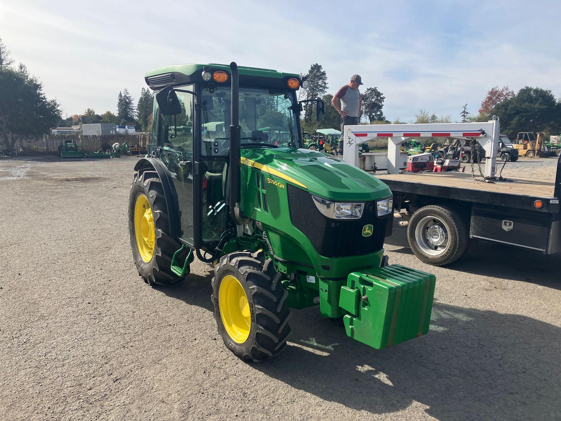 2022 John Deere 5090GN Image