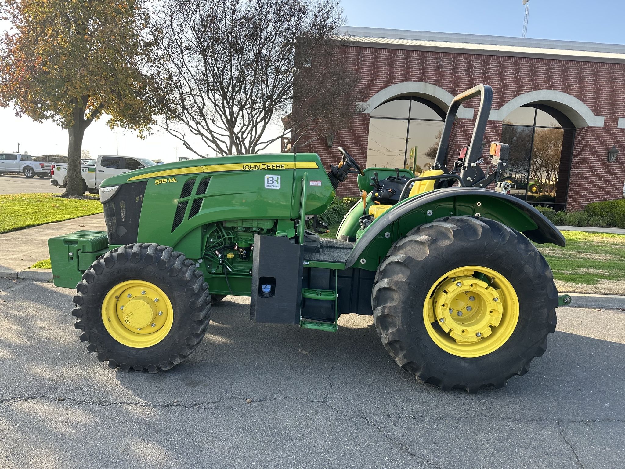 2022 John Deere 5115ML Image