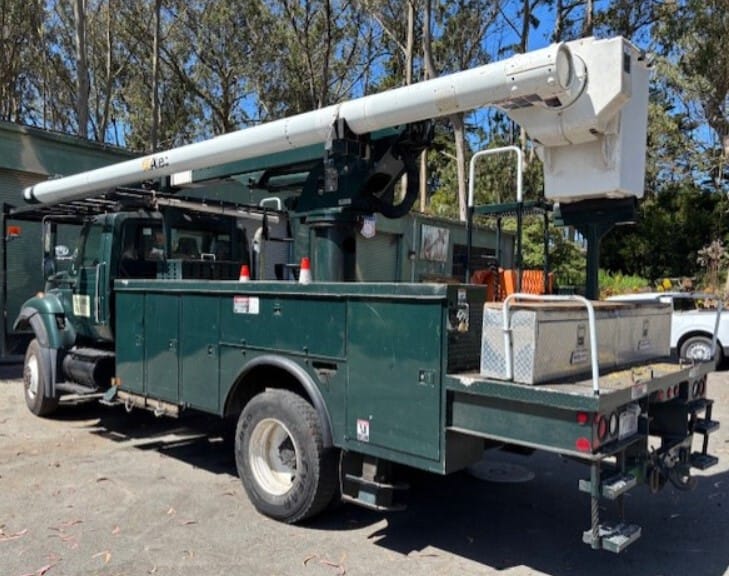 2007 International 7300 Workstar 4X4 Image