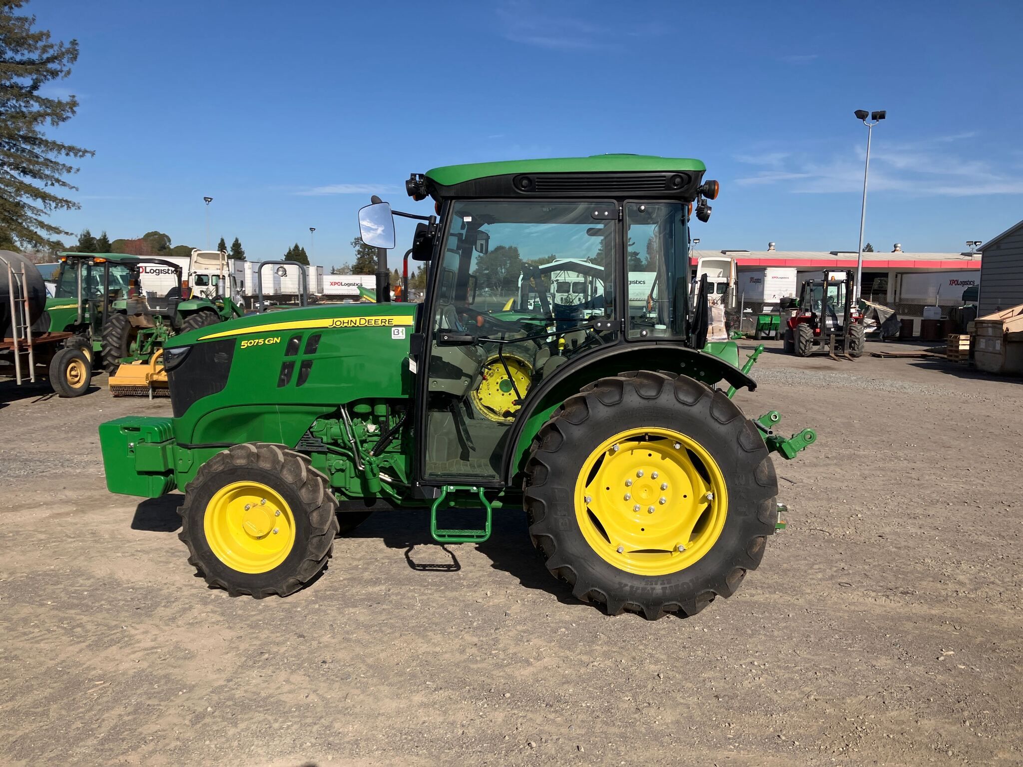 2022 John Deere 5075GN Image